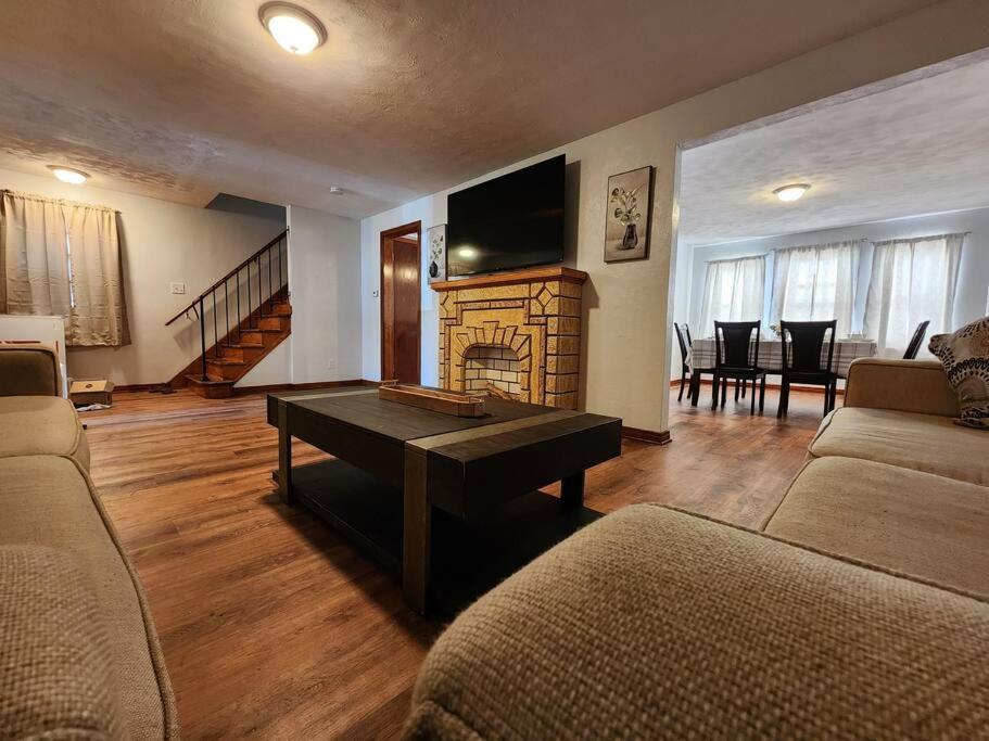 Urban Oasis At Falls 3 Beds Slips 6 Niagara Falls Exterior photo